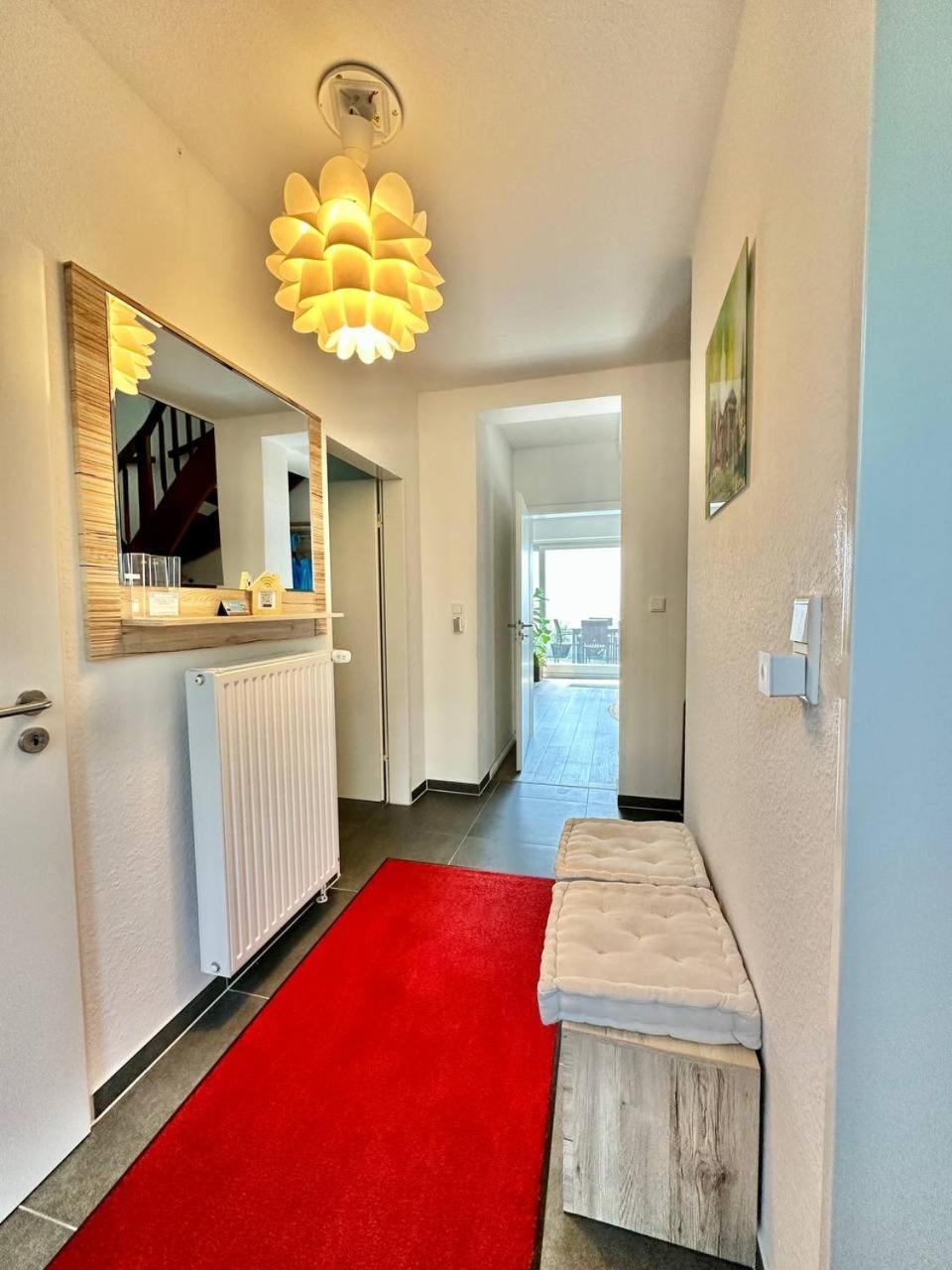 Grosses City-Ferienhaus Mit Terrasse, Grill Und Parkplatz F19 Oldemburgo Exterior foto